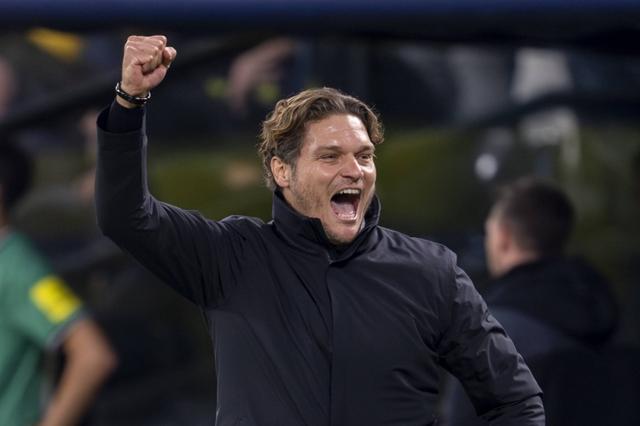 队的邀约, 四十岁的时, 在我首个教